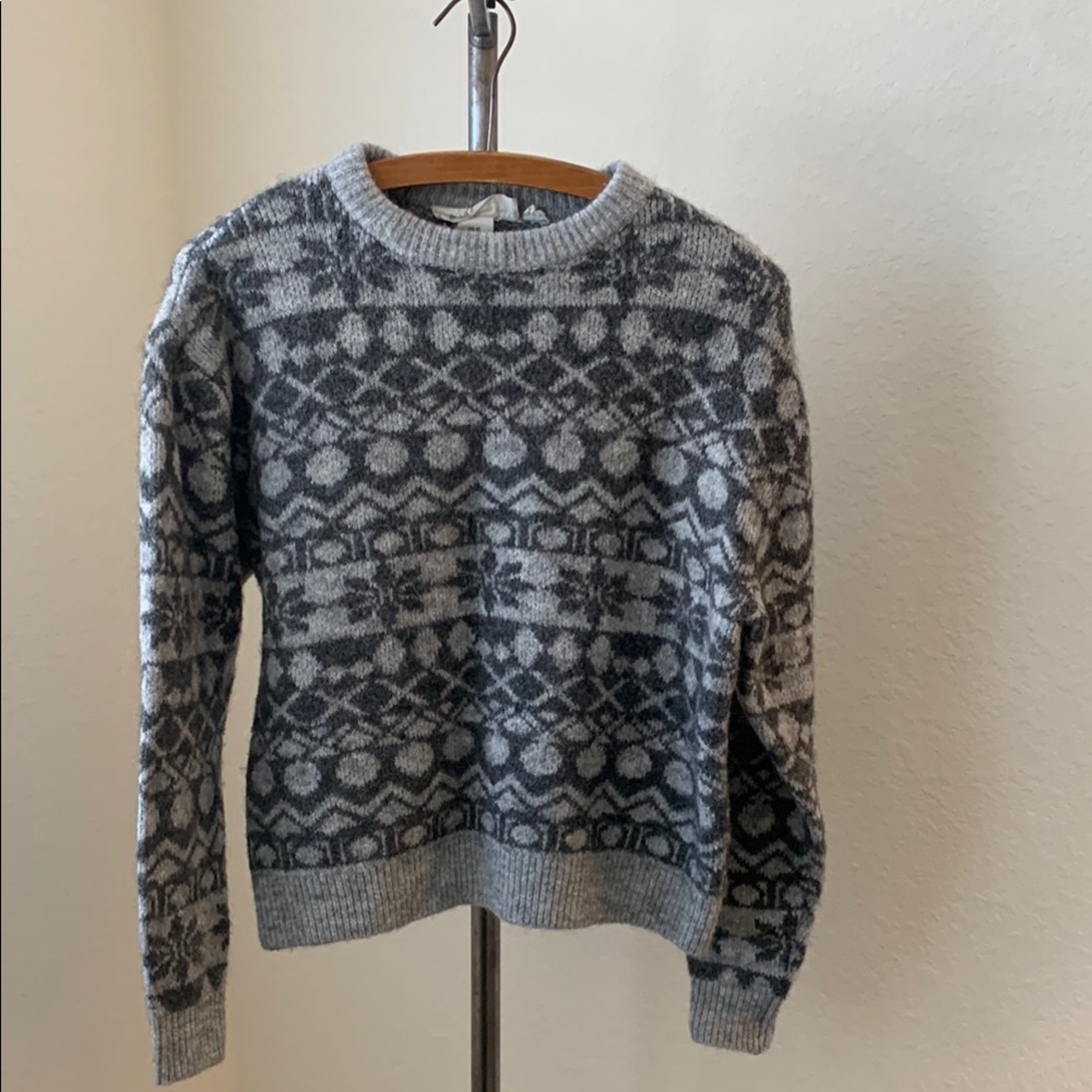 H&M LOGG sz XS cropped crew grey fair isle sweater Nordic pattern EUC